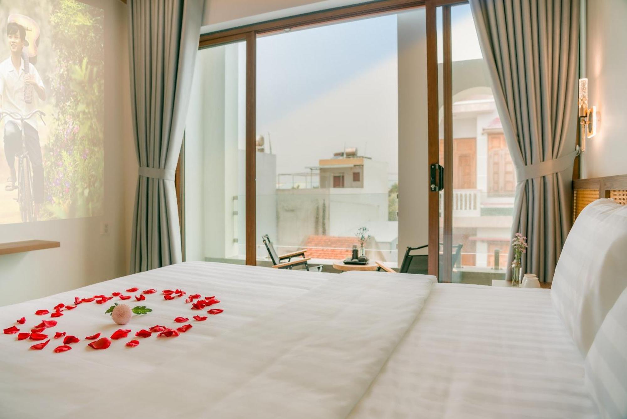De V'Charm Hotel Dong Tac Bagian luar foto