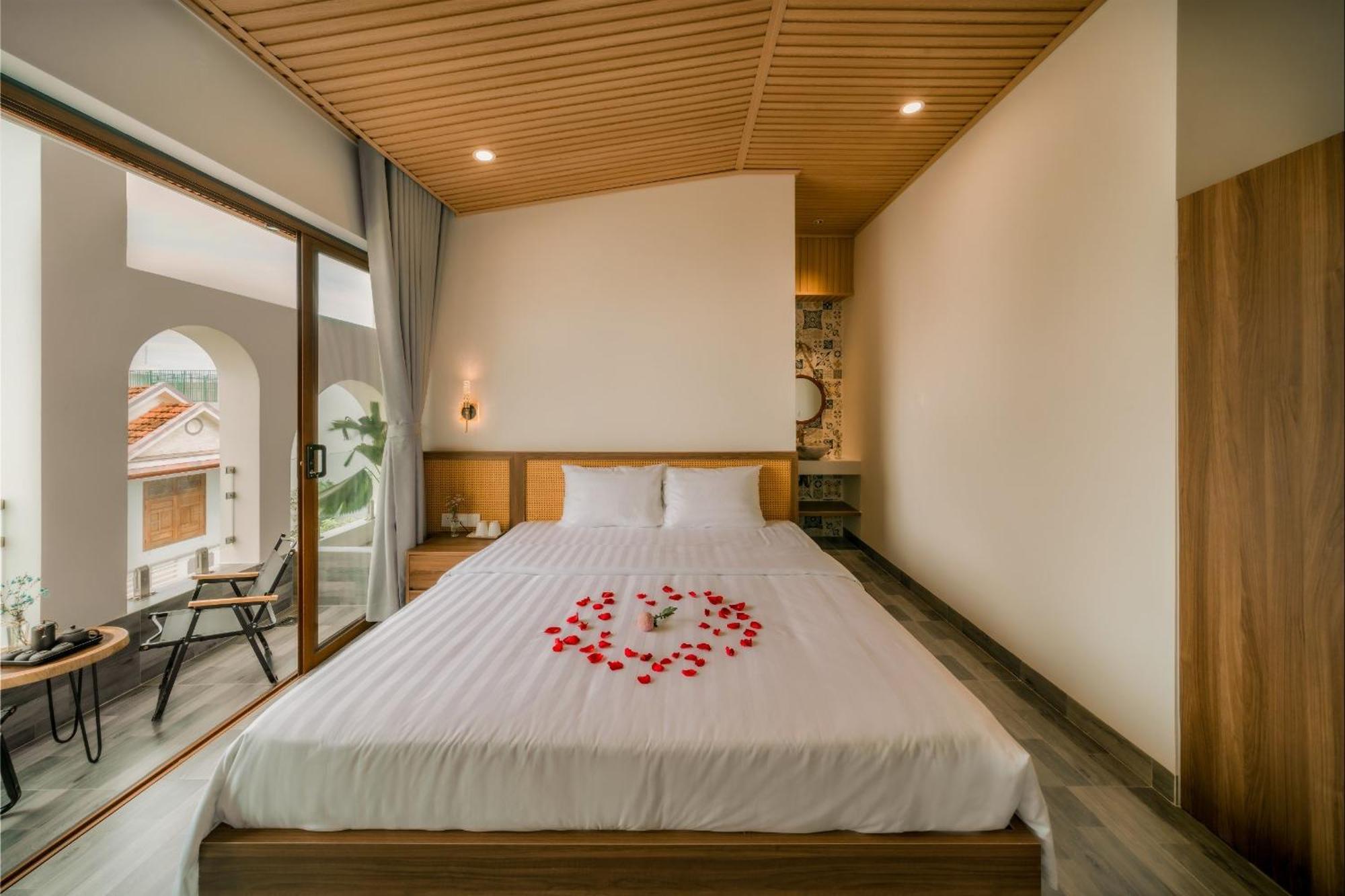 De V'Charm Hotel Dong Tac Bagian luar foto