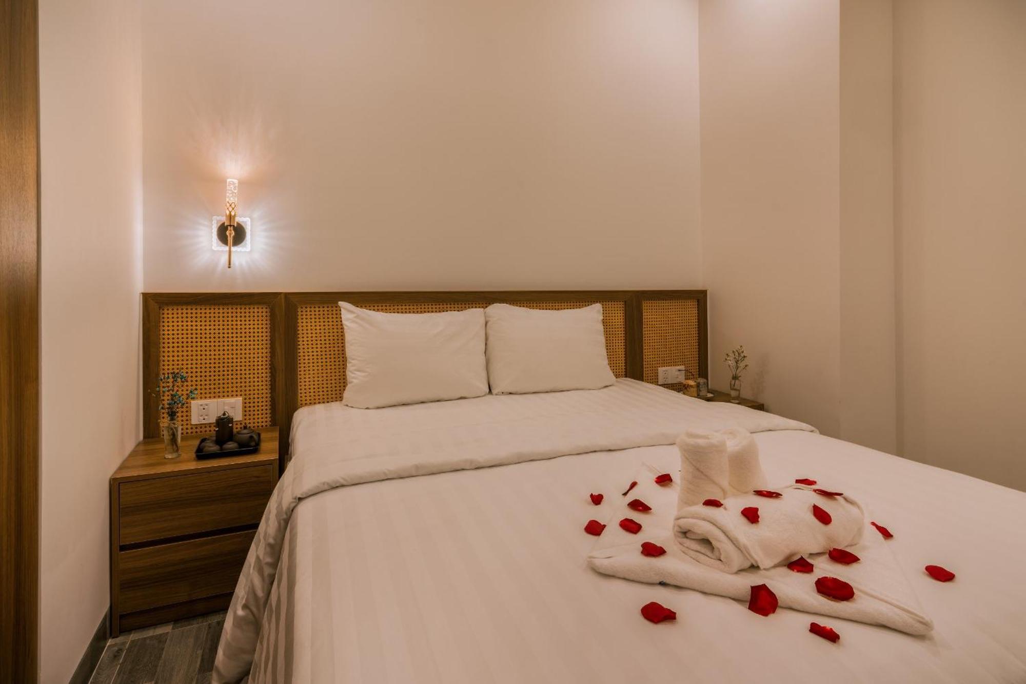 De V'Charm Hotel Dong Tac Bagian luar foto