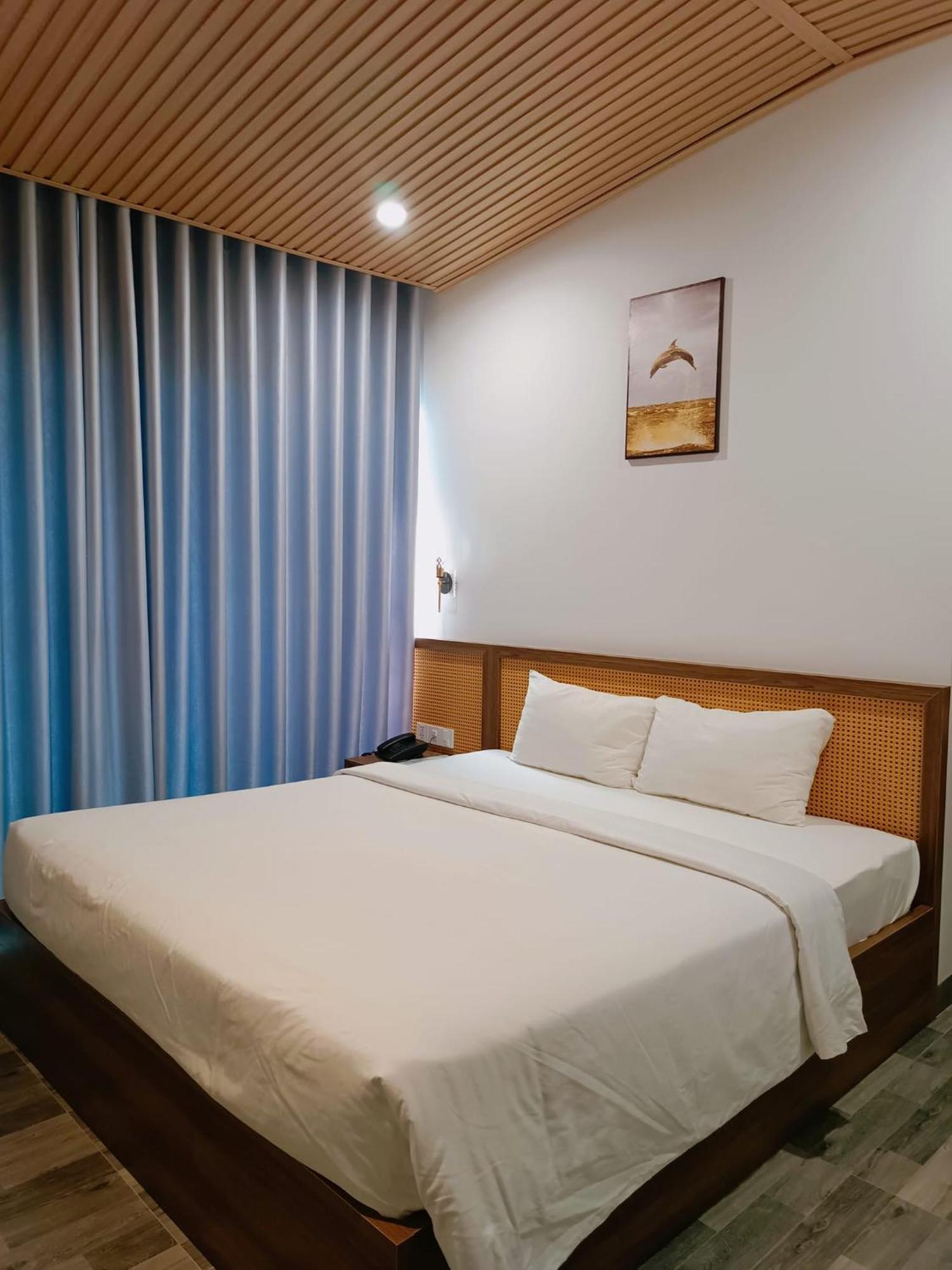 De V'Charm Hotel Dong Tac Bagian luar foto