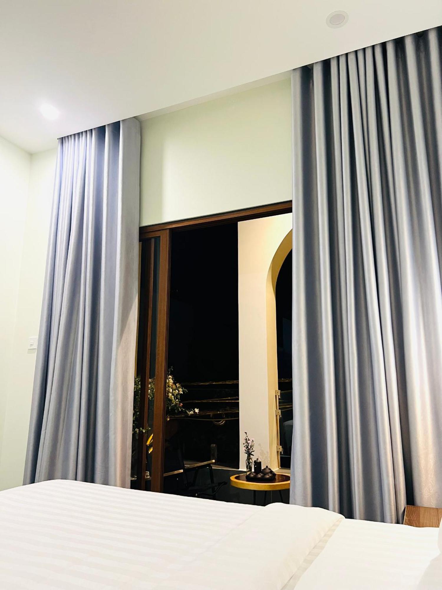 De V'Charm Hotel Dong Tac Bagian luar foto
