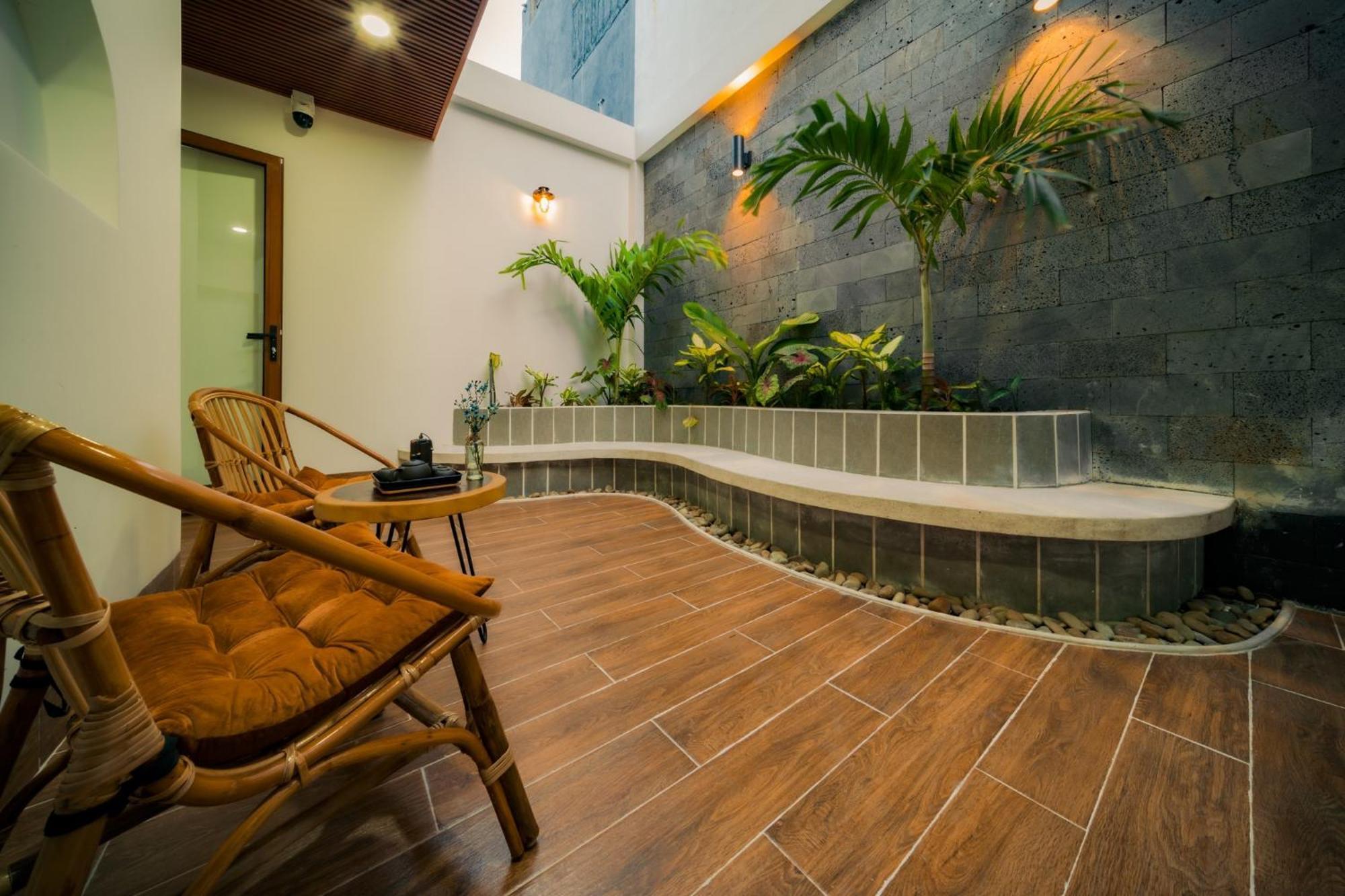De V'Charm Hotel Dong Tac Bagian luar foto