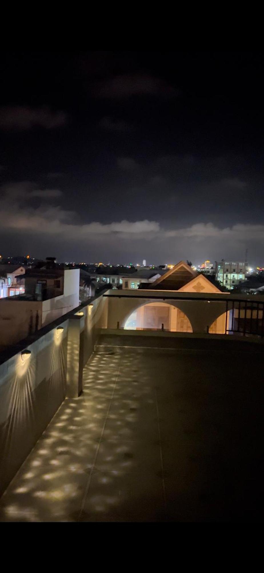 De V'Charm Hotel Dong Tac Bagian luar foto